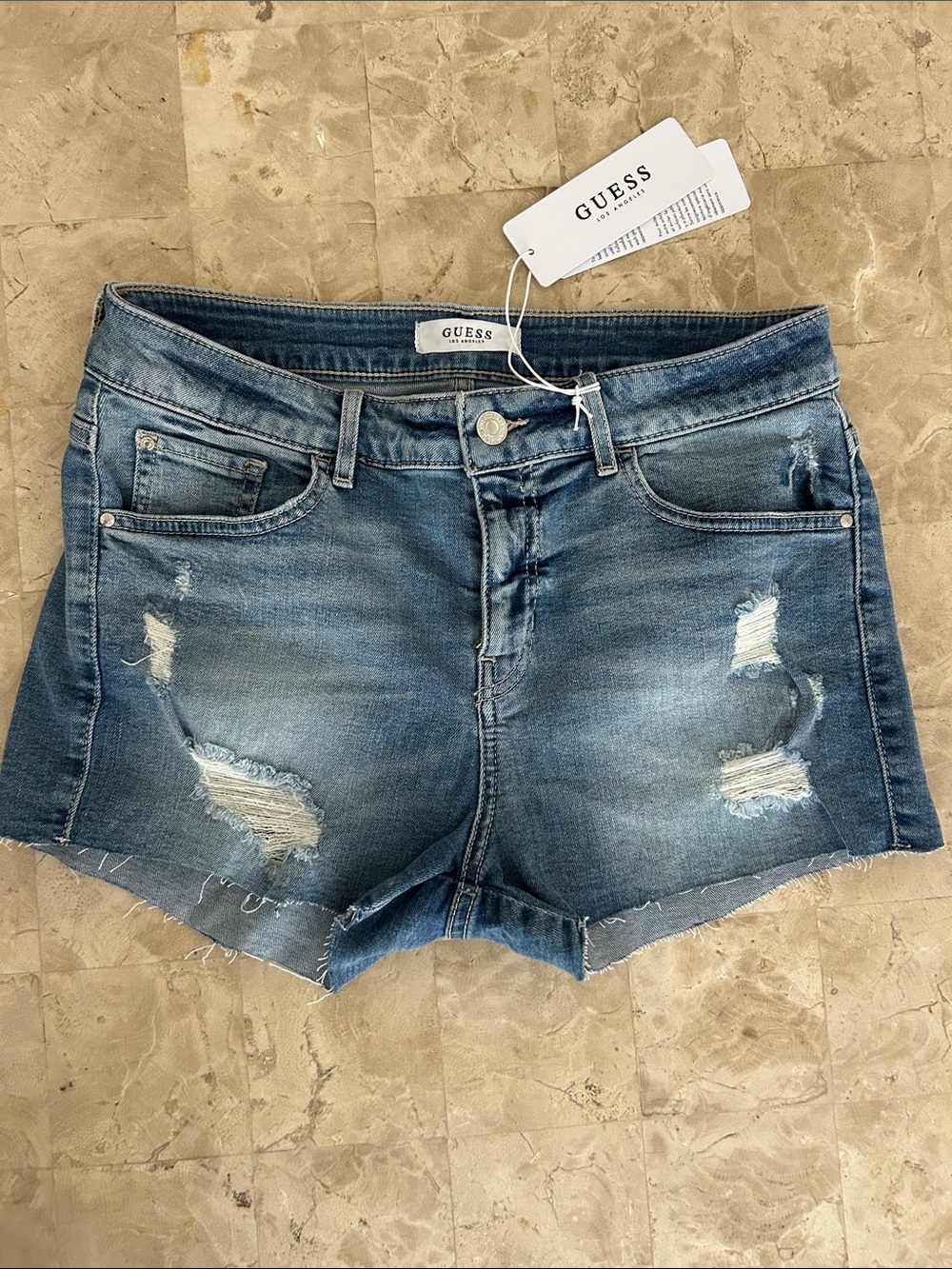 GUESS NWT Distressed Skinny Cutoff Denim Shorts Size 30 Neva Destroy Wash